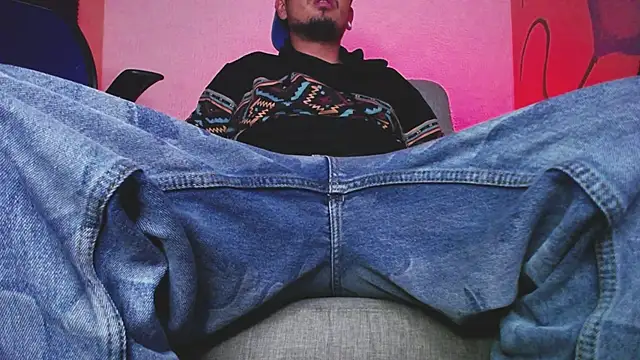 zacwatson  online show from October 2025 04:24:01 AM