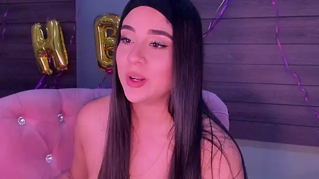 Snapshot of Sussy_Bell01 chatting on December 2024 07:28:01 AM Sussy Bell01 online show from December 2024 07:28:01 AM