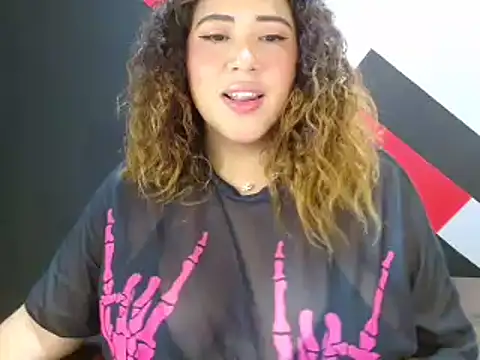 Snapshot of I_am_yours- chatting on January 2025 12:07:02 PM I am yours- online show from January 2025 12:07:02 PM