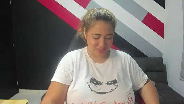 Snapshot of I_am_yours- chatting on March 2025 11:42:02 AM I am yours- online show from March 2025 11:42:02 AM