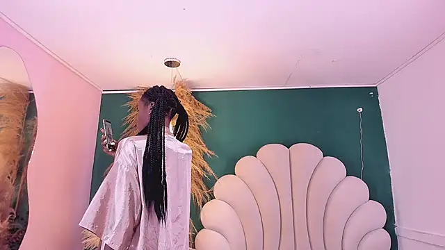 bonieklent online show from March 2025 02:54:01 AM