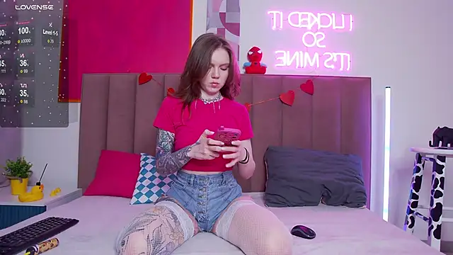 Snapshot of lessysweety chatting on March 2025 03:09:02 AM lessysweety online show from March 2025 03:09:02 AM