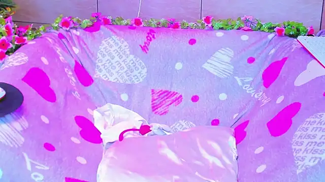 Vanessa Florence online show from March 2025 04:18:01 AM