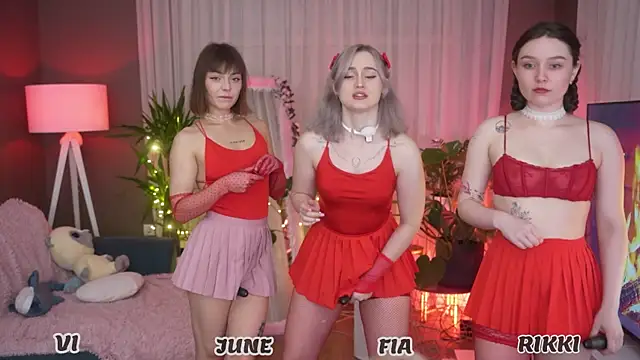 your favoritegirls online show from October 2025 02:31:01 AM