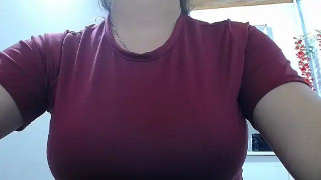 Luna girlhot  online show from March 2026 04:13:01 PM