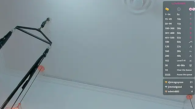 PittAndLunaa online show from January 2025 03:48:01 PM