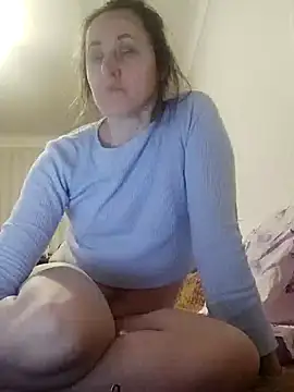 emeli moon online show from December 2025 07:14:02 AM