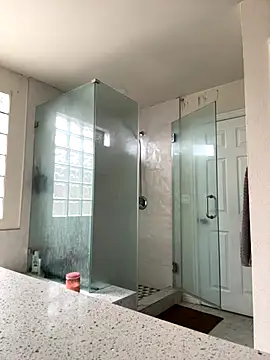 El Gizmo online show from September 2025 04:34:02 PM