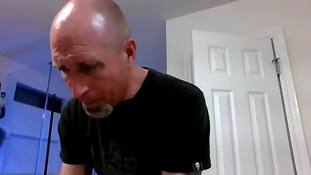 El Gizmo online show from March 2026 09:38:01 AM