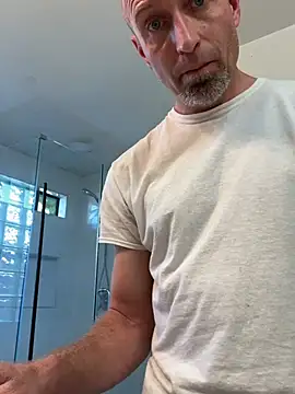 El Gizmo online show from April 2026 12:10:01 AM