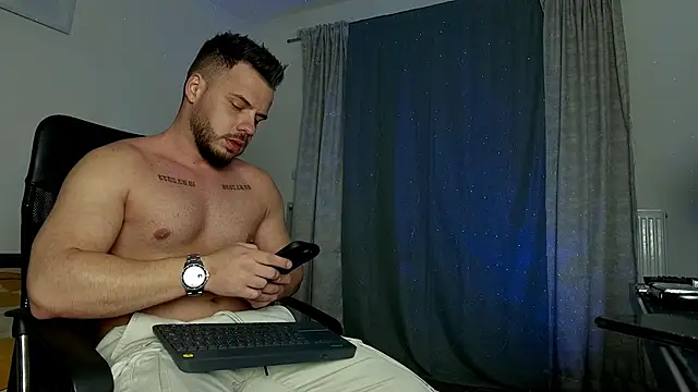 juliusmasters online show from February 2025 08:25:01 PM