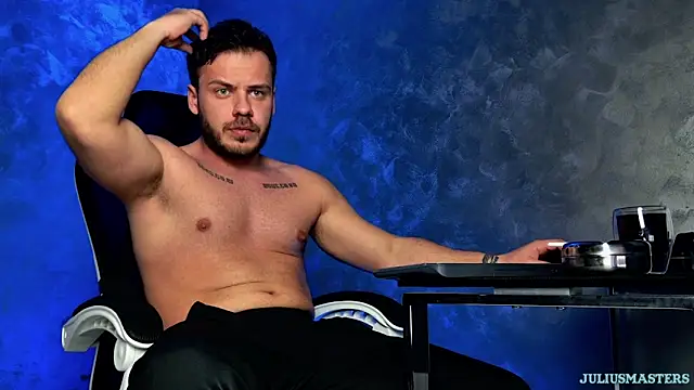 juliusmasters online show from February 2026 08:30:01 PM