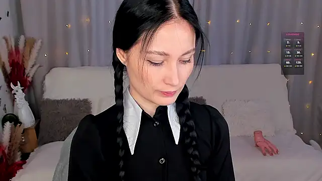 Snapshot of LisaMooore chatting on February 2025 12:32:01 PM LisaMooore online show from February 2025 12:32:01 PM