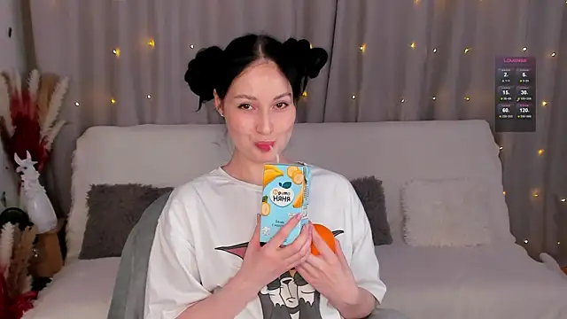 Snapshot of LisaMooore chatting on February 2025 09:37:01 PM LisaMooore online show from February 2025 09:37:01 PM