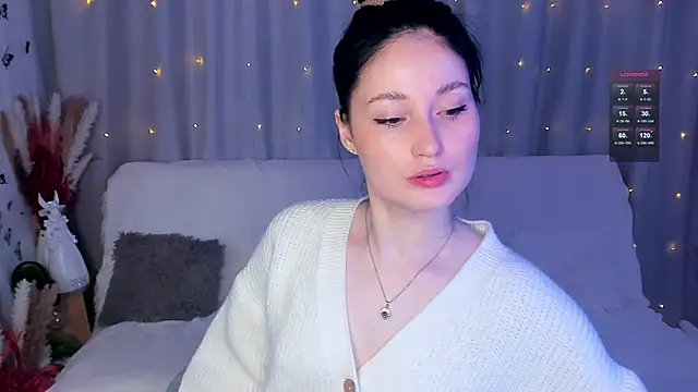 Snapshot of LisaMooore chatting on February 2025 03:42:01 AM LisaMooore online show from February 2025 03:42:01 AM