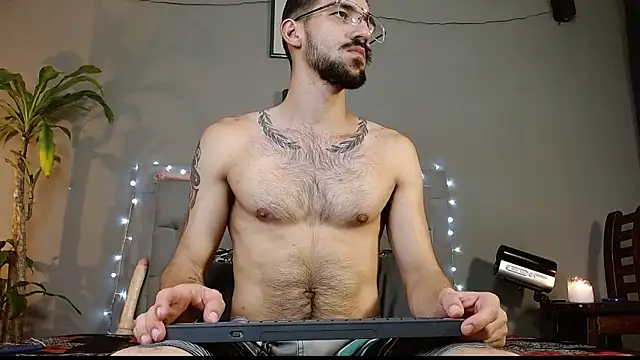 Mr WhiteCock online show from March 2025 10:28:02 PM