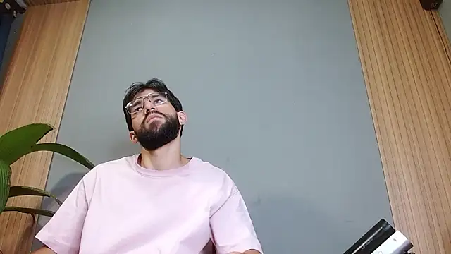 Mr WhiteCock online show from September 2025 01:40:01 AM