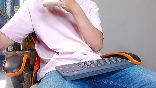 Mr WhiteCock online show from October 2025 07:36:02 PM