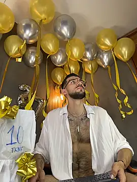Mr WhiteCock online show from July 2026 04:14:01 PM