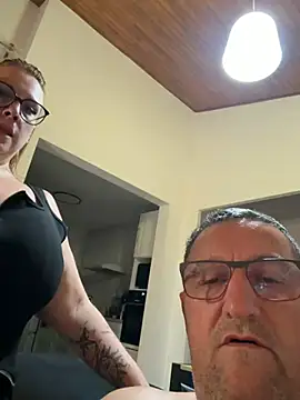 Snapshot of darkmoonsubmissive chatting on June 2026 08:32:02 PM darkmoonsubmissive online show from June 2026 08:32:02 PM