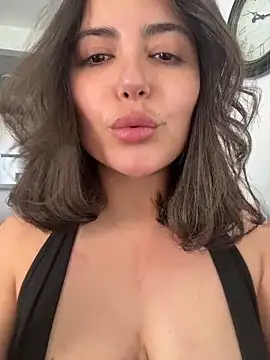 Snapshot of sukhakunis1 chatting on February 2026 03:18:02 PM sukhakunis1 online show from February 2026 03:18:02 PM