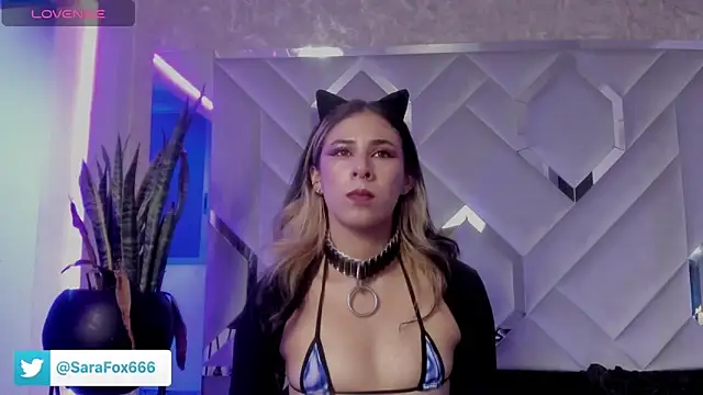 Sara Foxx1 online show from October 2025 10:21:01 PM