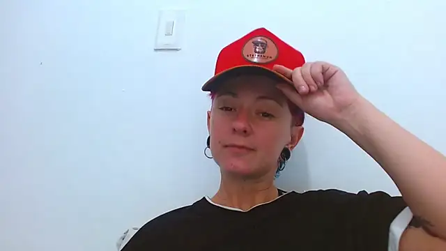 tomboyblue online show from April 2026 06:27:02 PM