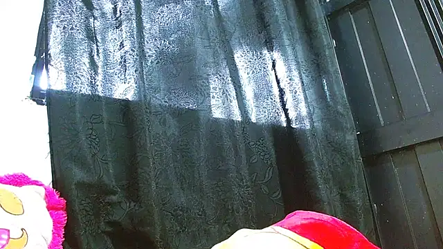 tomboyblue online show from April 2026 07:58:02 PM