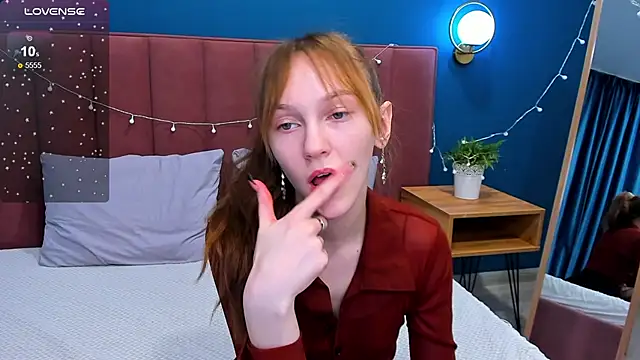 VanillaKelly online show from February 2025 03:55:02 AM