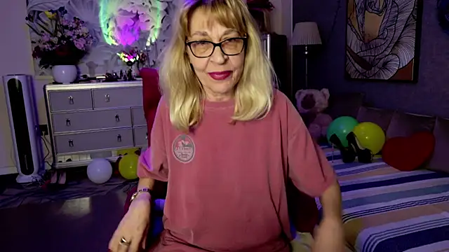 HornyMilf 555 online show from February 2026 03:08:02 PM