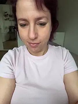 MariaValentine online show from December 2025 06:29:02 AM