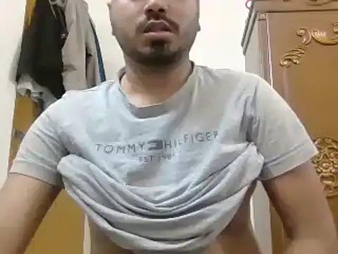 desiboyasif online show from September 2025 04:56:01 PM