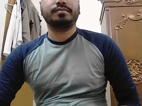 desiboyasif online show from December 2025 06:12:02 PM