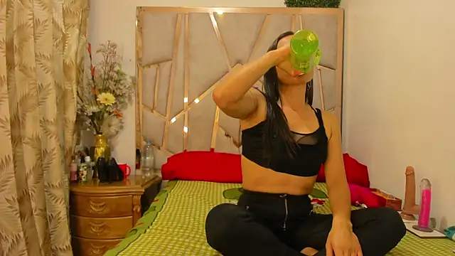 Snapshot of daniela_casallas_ chatting on May 2026 01:30:01 PM daniela casallas online show from May 2026 01:30:01 PM