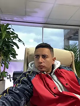 DanielGomez9 online show from December 2024 10:44:02 PM