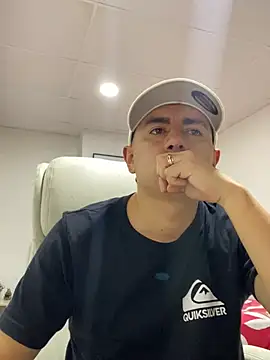 DanielGomez9 online show from March 2025 11:11:01 PM