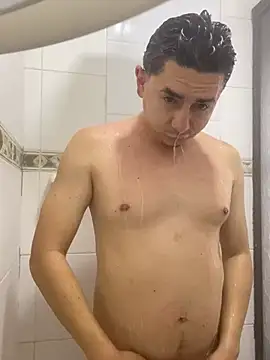 DanielGomez9 online show from March 2025 12:46:01 PM