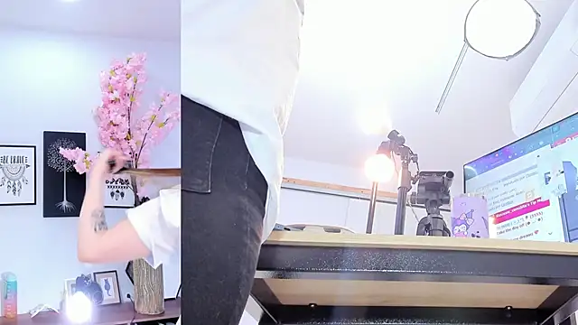 Siouxsie cenobite online show from December 2025 11:19:01 AM