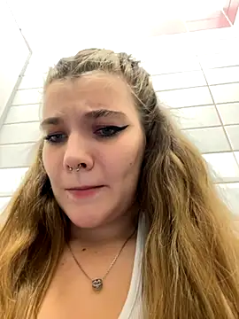 Holy Tereza online show from October 2025 03:42:01 PM