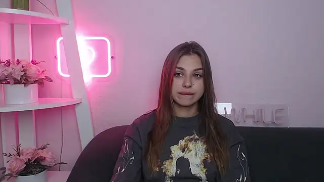 MilanaAngelAs online show from September 2025 04:34:02 AM