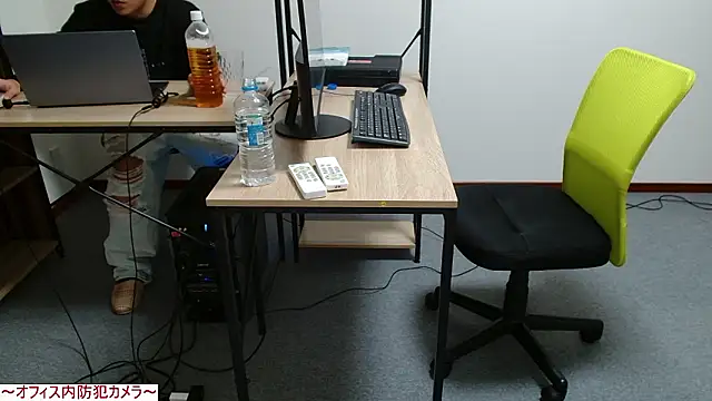 Snapshot of Toms-BBQ chatting on May 2026 09:42:01 PM Toms-BBQ online show from May 2026 09:42:01 PM
