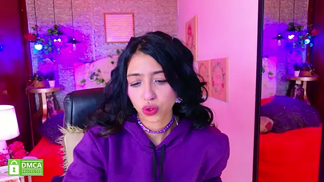 REDHOTTER  online show from January 2026 07:40:01 PM