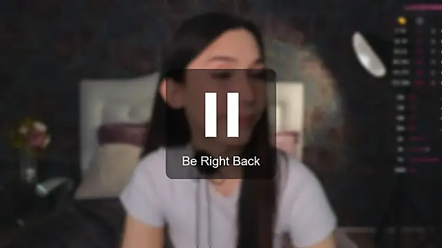 Kaia Sunshine Mia online show from February 2025 06:04:02 PM