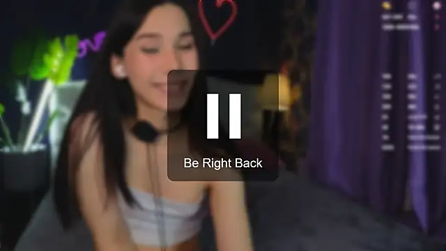 Kaia Sunshine Mia online show from March 2025 06:45:02 PM