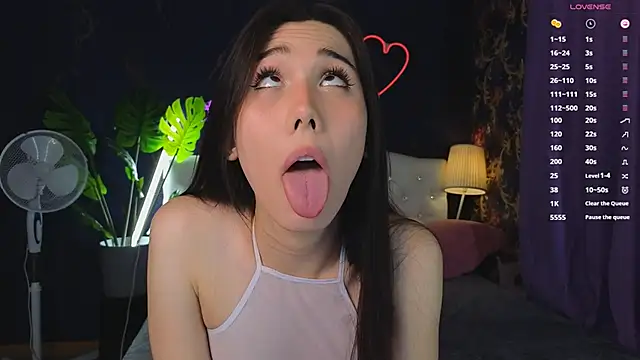 Kaia Sunshine Mia online show from March 2025 04:40:02 PM