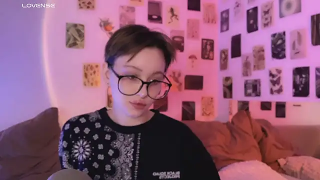 Snapshot of yourconcept chatting on January 2025 06:17:02 PM yourconcept online show from January 2025 06:17:02 PM