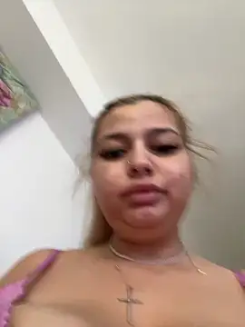 Snapshot of AllysonK chatting on May 2026 03:19:02 PM AllysonK online show from May 2026 03:19:02 PM