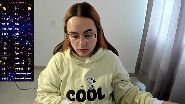 maryluna95 online show from November 2025 02:40:02 PM