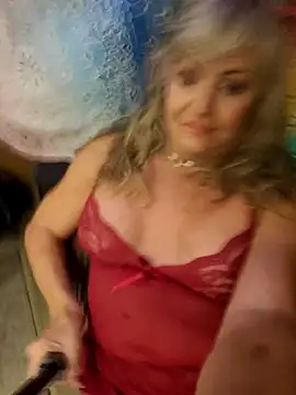 Snapshot of annika_lately chatting on June 2026 04:10:02 AM annika lately online show from June 2026 04:10:02 AM