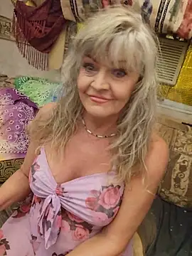 Snapshot of annika_lately chatting on June 2026 05:30:02 PM annika lately online show from June 2026 05:30:02 PM